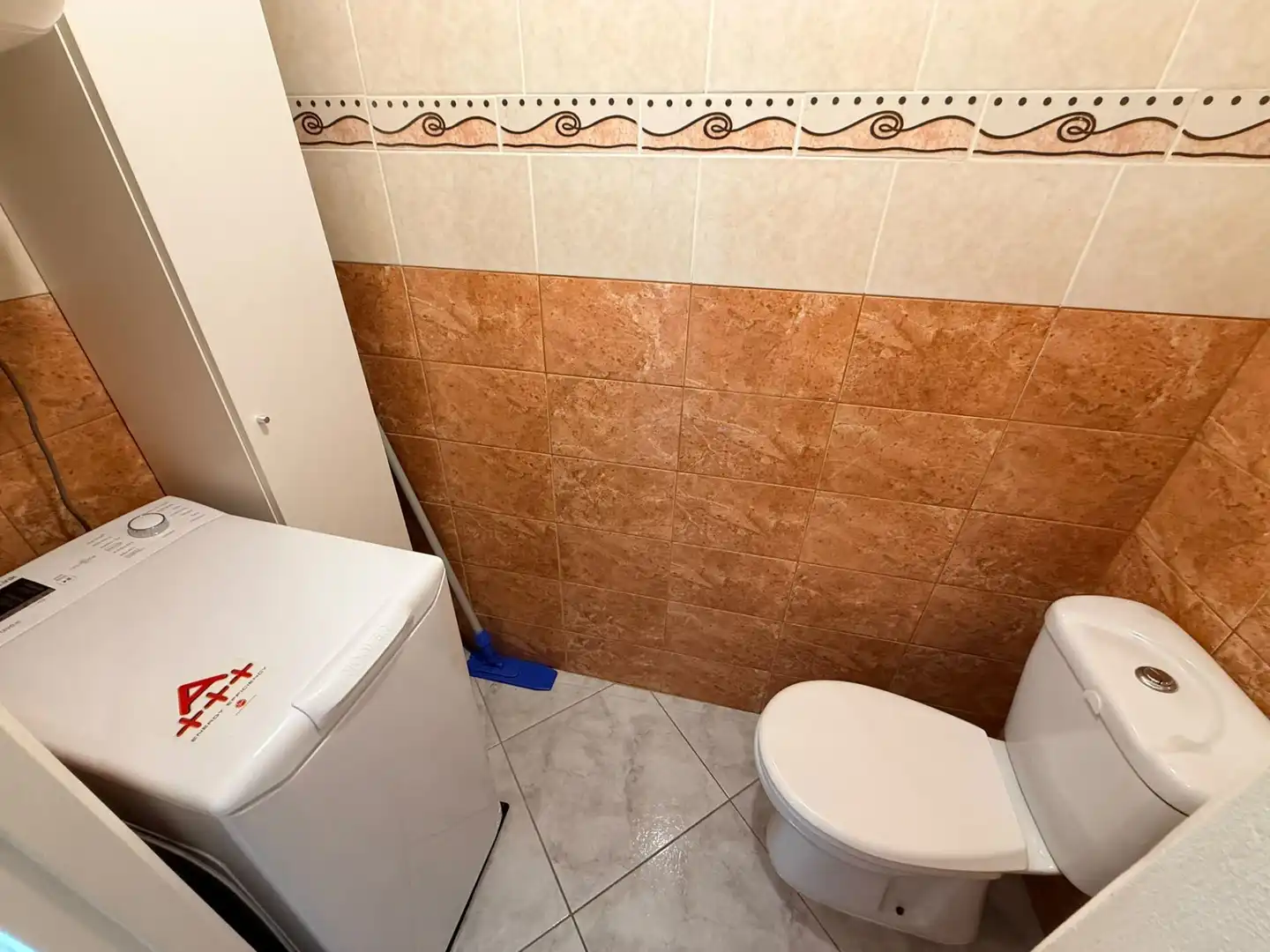 Bany de Apartament en venda en Roses amb Aire condicionat, Calefacció i Terrassa