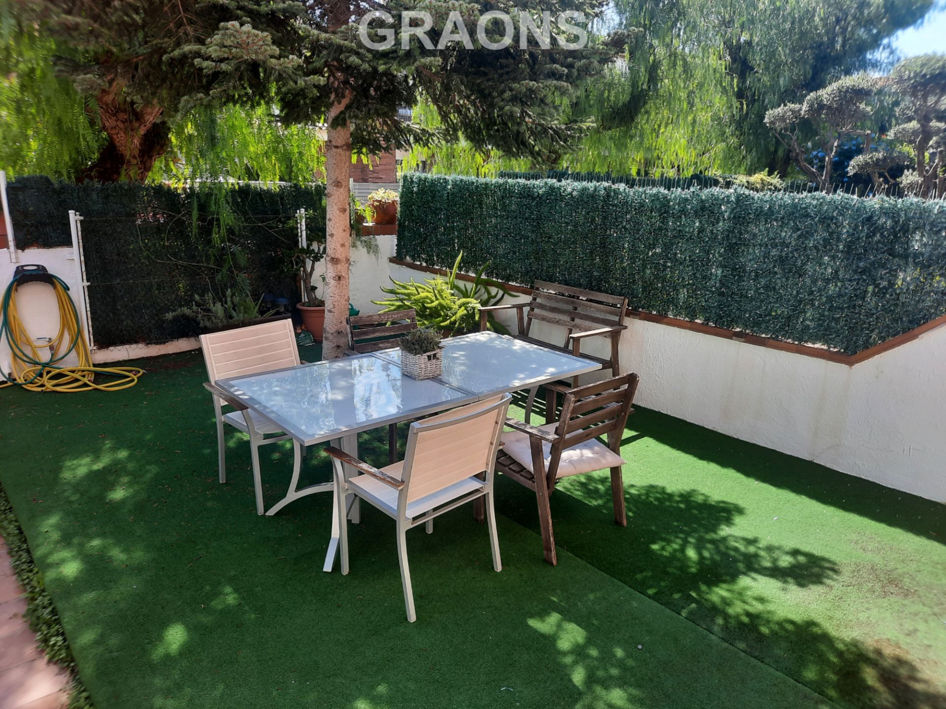 Casa adosada en venda a Sector Est