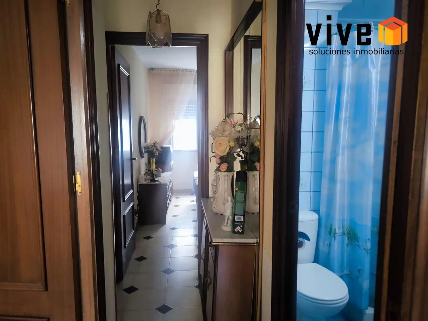 Baño de Piso en venta en Sevilla con Aire acondicionado, Terraza y Amueblado