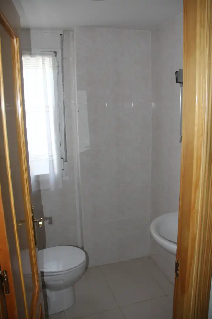 Badezimmer von Haus oder Chalet zum Verkauf in Villalbilla mit Klimaanlage, Heizung und Privatgarten