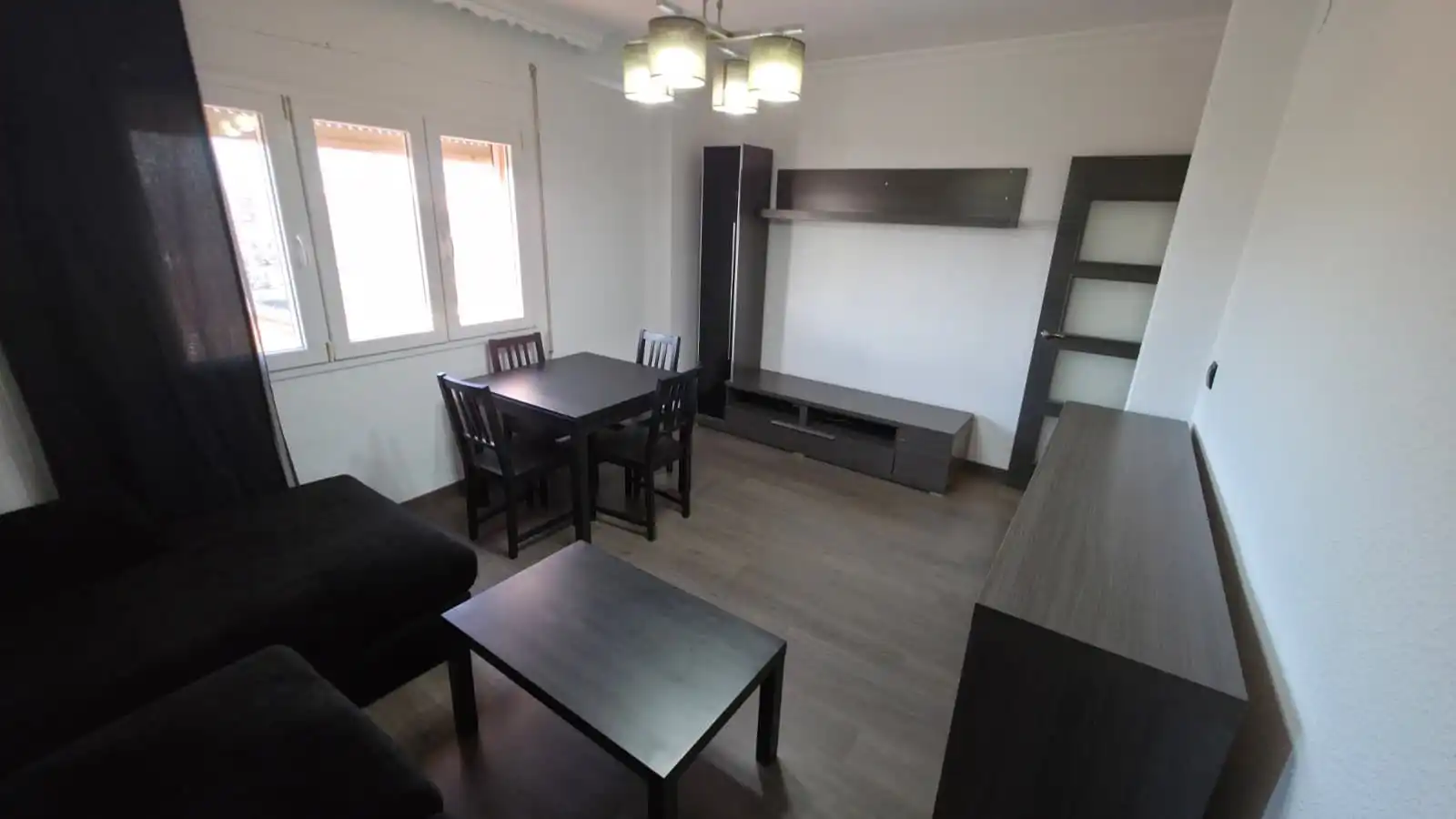 Flat for rent in de La Banqueta, Santa Bárbara - Ciudad Deportiva