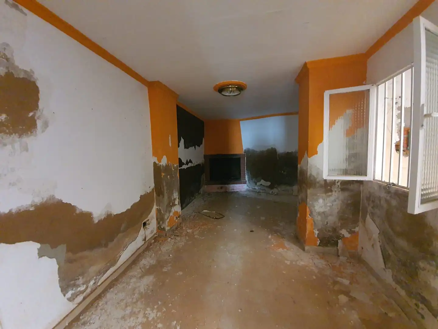 Casa adosada en venda en Baza