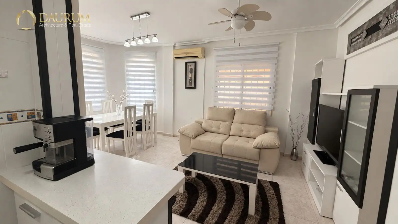 Casa bifamiliare con piscina in vendita a CALLE MARIA SAN GIL NOAIN, imagen 3