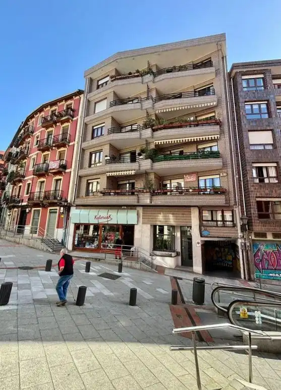 Flat for sale in Uribarri Kalea, Barrio de Uribarri
