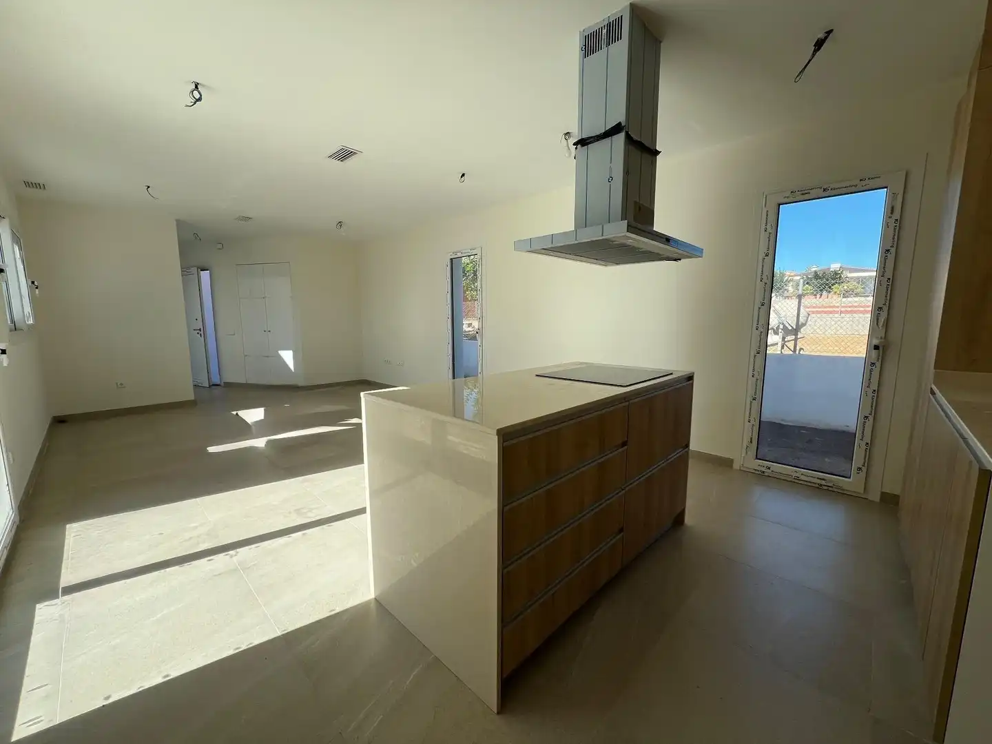Cuina de Casa o xalet en venda en Llíria amb Terrassa
