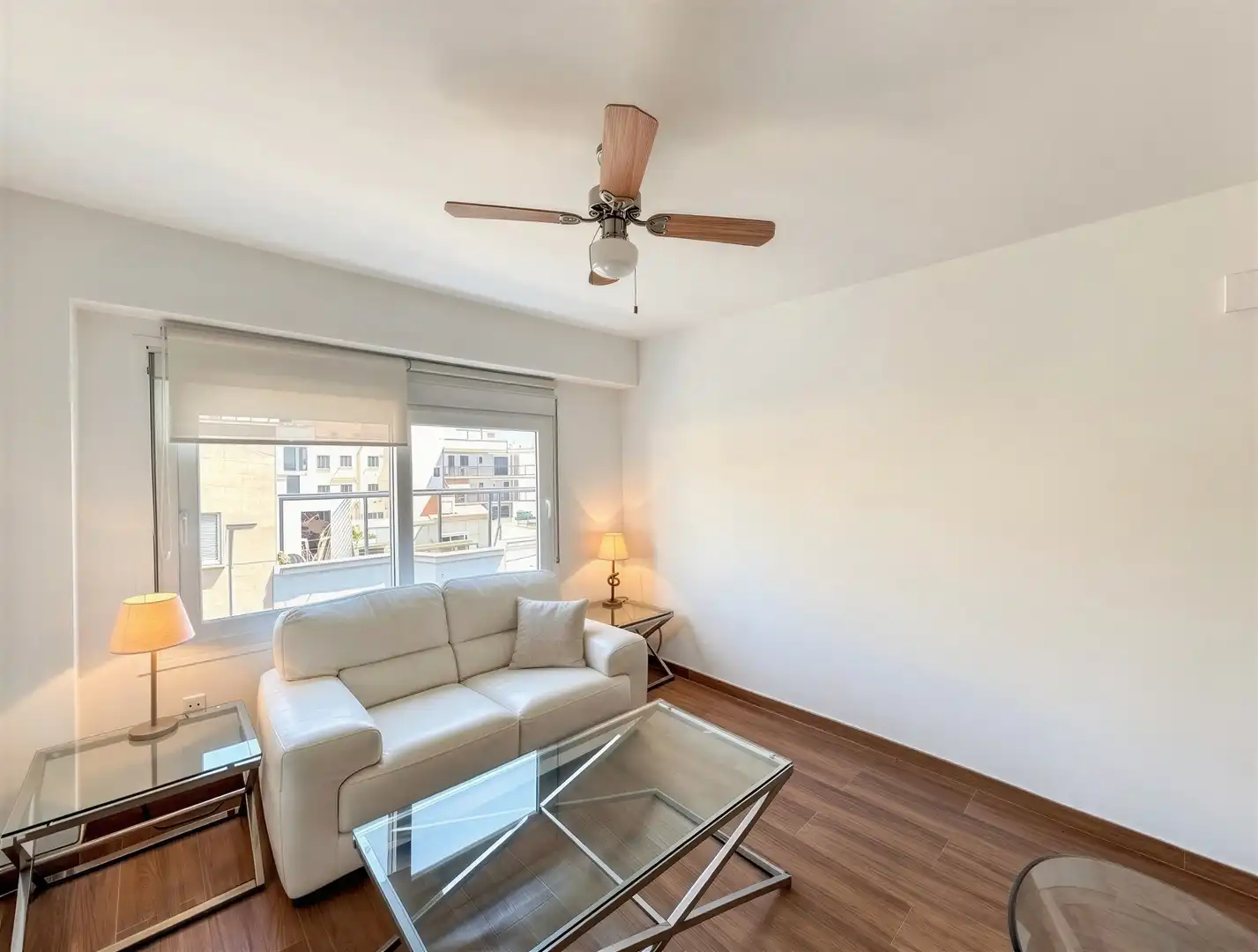 Sala d'estar de Apartament de lloguer en  Palma de Mallorca amb Aire condicionat i Terrassa