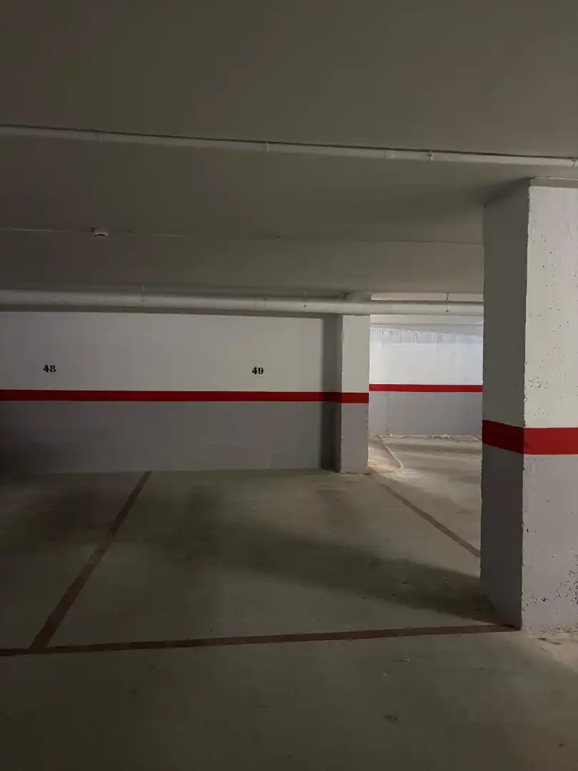 Parking of Flat for sale in Albal  with Air Conditioner, Heating and Oven