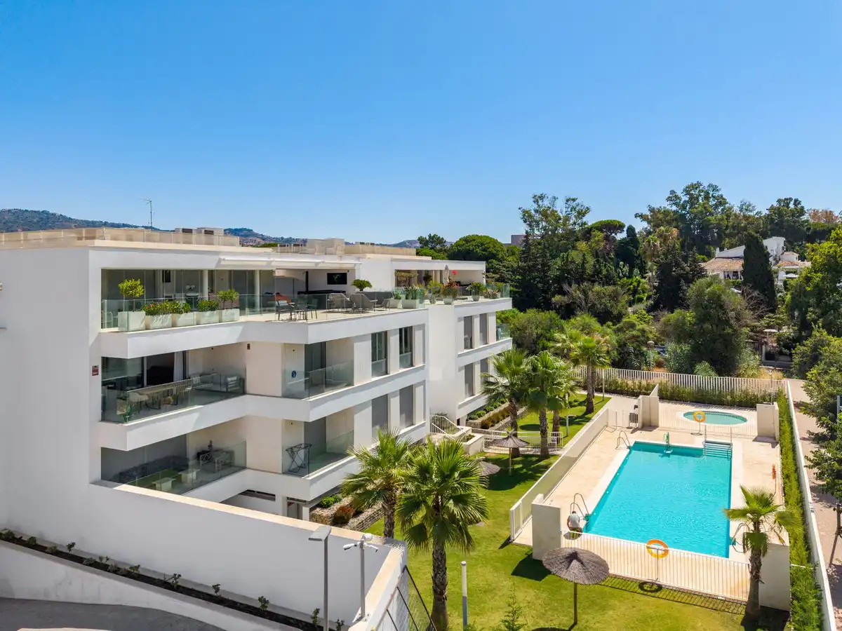 Piso con ascensor en venta en Elviria - Cabopino
