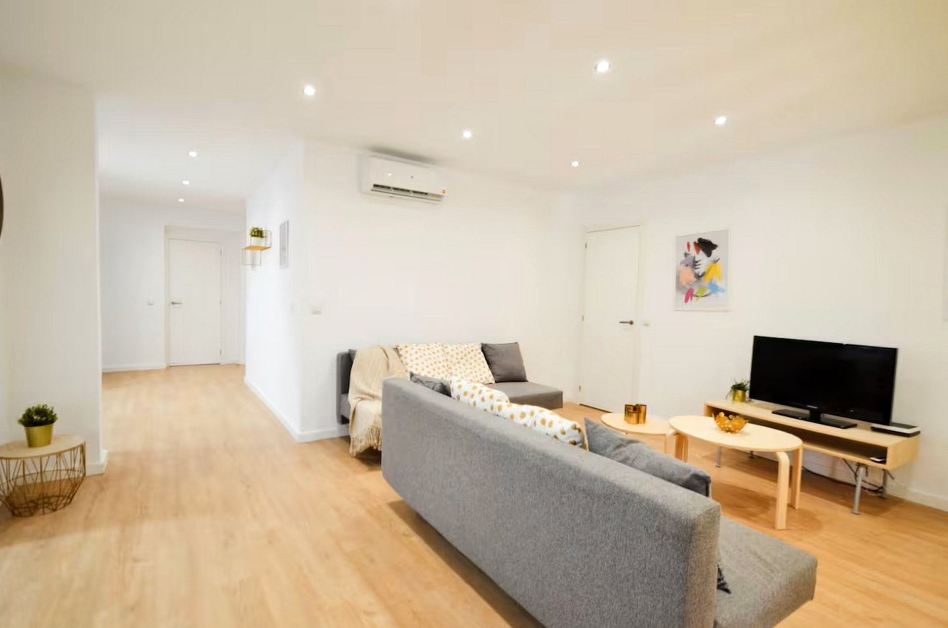 Exterior view of Flat to rent in Málaga Capital  with Air Conditioner, Furnished and TV