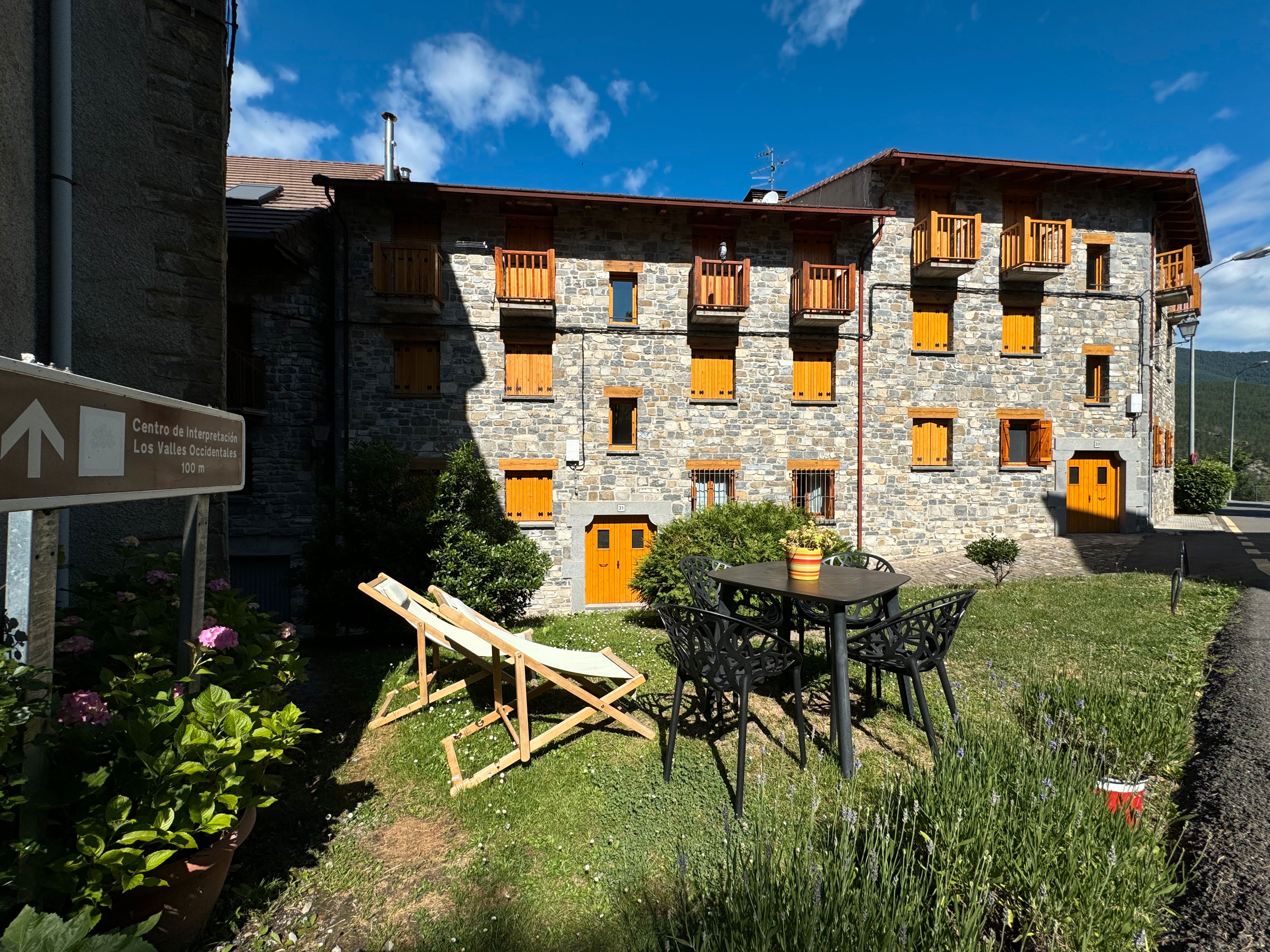 Exterior view of Attic for sale in Ansó  with Heating, Parquet flooring and Storage room