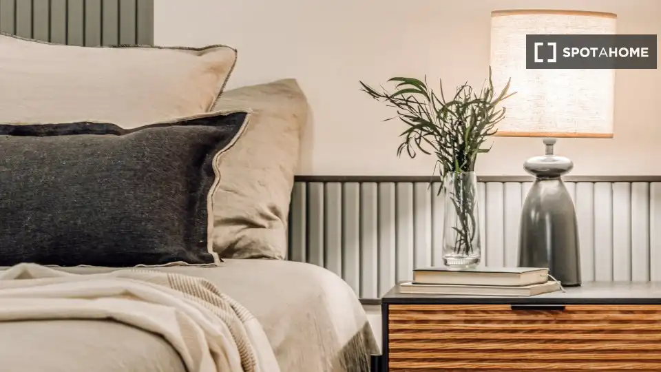 Bedroom of Apartments for share in Madrid  with Air Conditioner, Terrace and Furnished