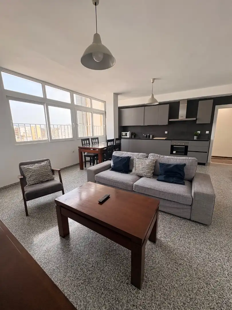 Flat for rent in Parque de Nicolás Salmerón, 11, Centro