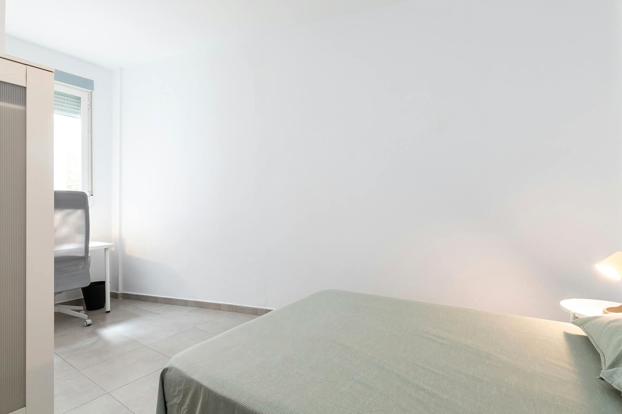 Bedroom of Flat to share in  Valencia Capital  with Heating, Furnished and Washing machine