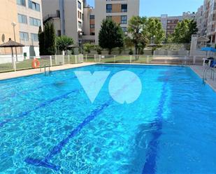 Piscina de Apartament de lloguer en  Madrid Capital amb Aire condicionat, Calefacció i Parquet