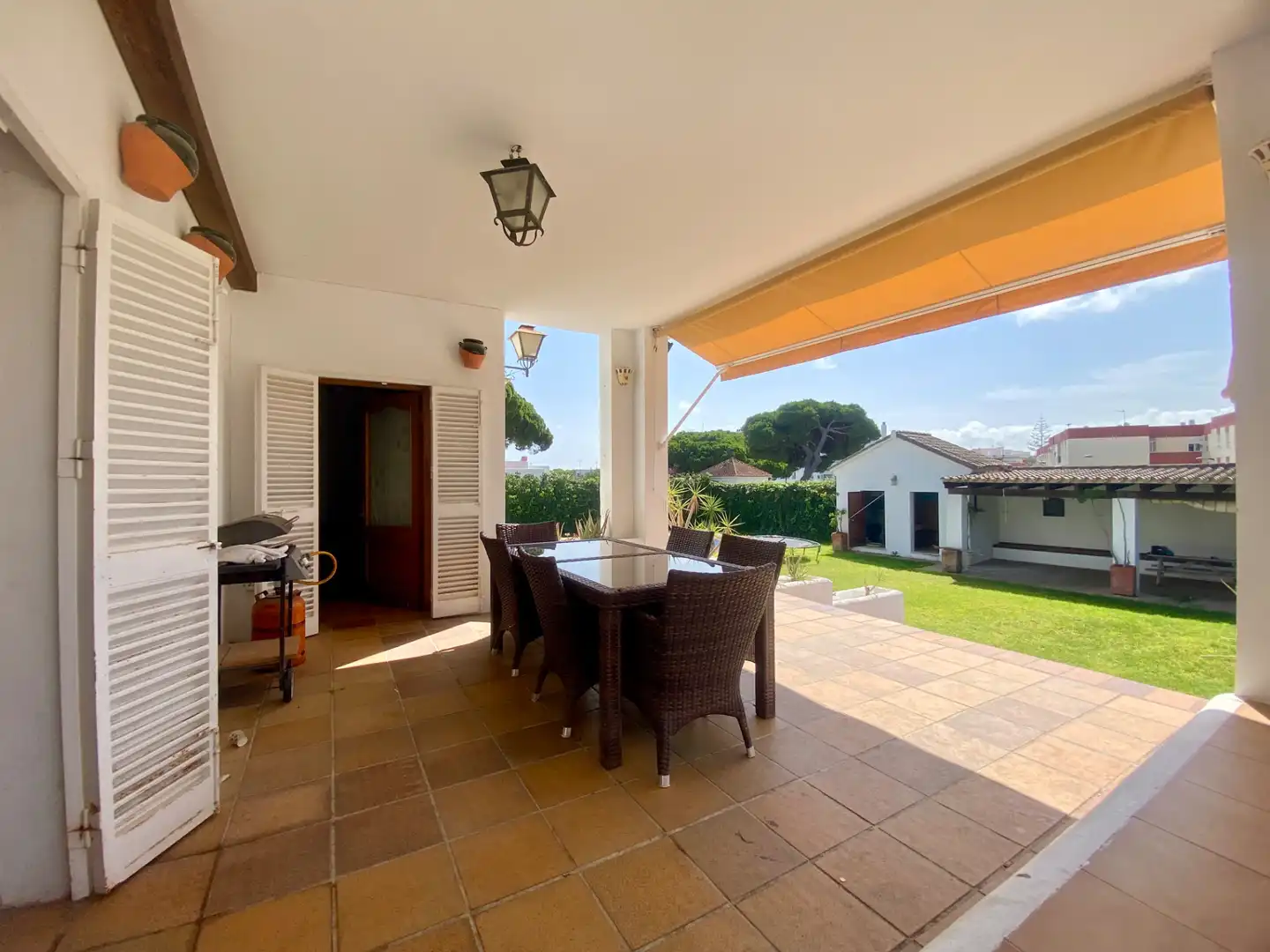 Terrassa de Casa o xalet en venda en El Puerto de Santa María amb Aire condicionat, Jardí privat i Piscina