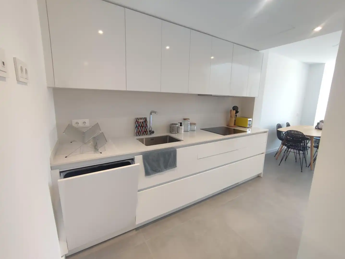 Cocina de Dúplex de alquiler en Palamós con Aire acondicionado, Terraza y Amueblado
