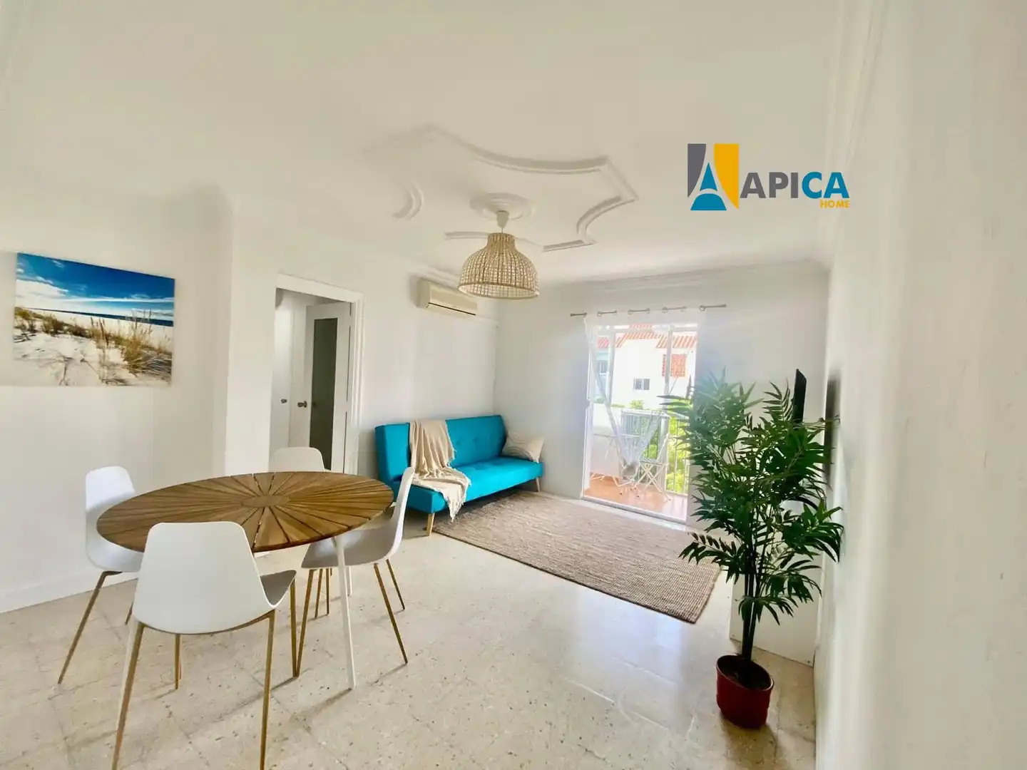 Außenansicht von Wohnung zum Verkauf in Chiclana de la Frontera mit Terrasse und Möbliert