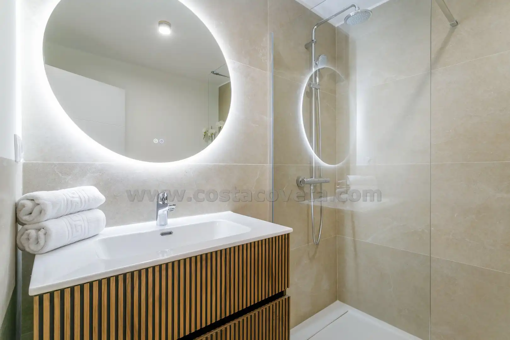 Bathroom of Attic for sale in El Campello  with Air Conditioner, Storage room and Furnished