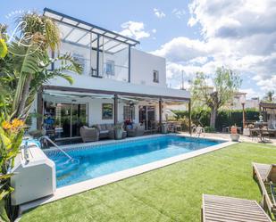 Piscina de Casa o xalet en venda en Empuriabrava amb Aire condicionat, Calefacció i Jardí privat