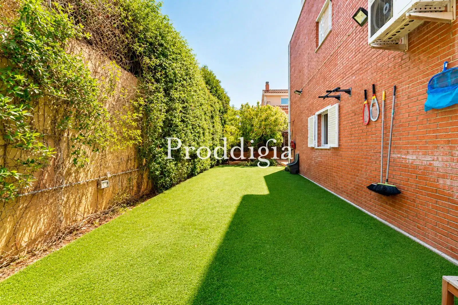 Garden of Detached homes for sale in Sant Cugat del Vallès  with Air Conditioner, Heating and Private garden