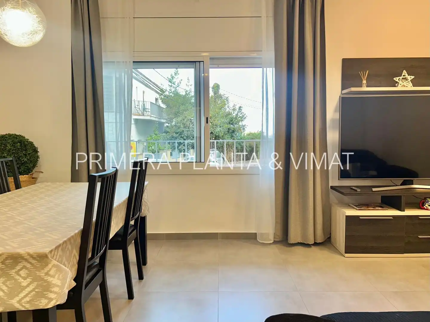 Erdgeschoss zum Verkauf in Canet de Mar mit Klimaanlage, Heizung und Terrasse