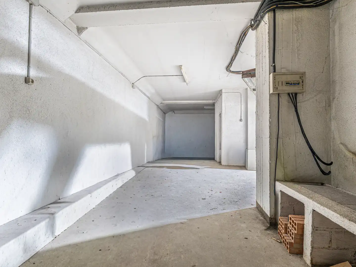 Parking de Local en venta en Torredembarra con Aire acondicionado, Calefacción y Terraza