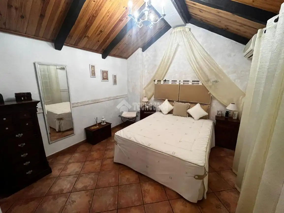 Bedroom of Detached homes for sale in Madrid  with Air Conditioner, Heating and Private garden