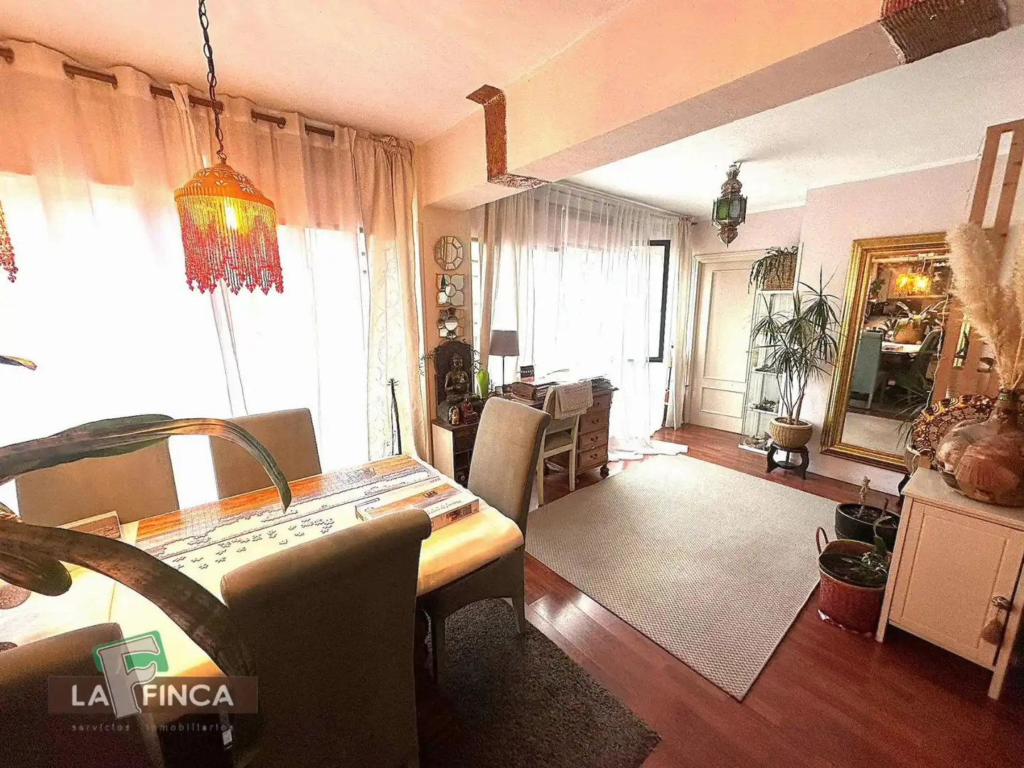 Living room of Flat for sale in Oviedo   with Heating and Furnished