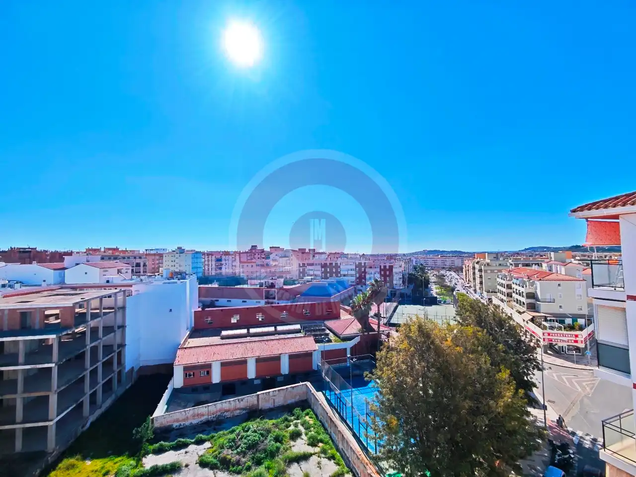 Vista exterior de Pis en venda en Vélez-Málaga amb Terrassa