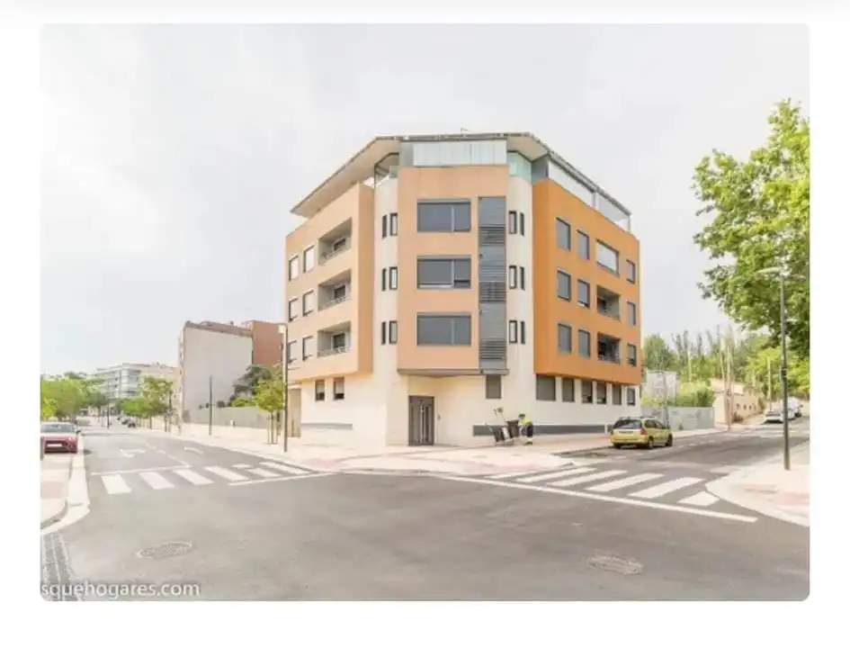 Exterior view of Flat for rent in Zaragoza  with Furnished
