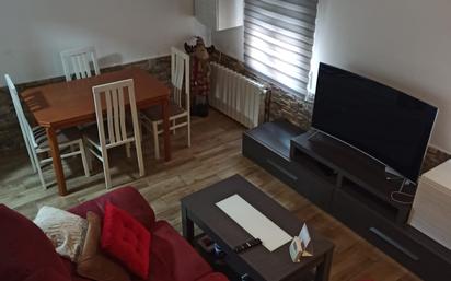 Sala d'estar de Casa o xalet en venda en  Madrid Capital amb Aire condicionat, Calefacció i Parquet