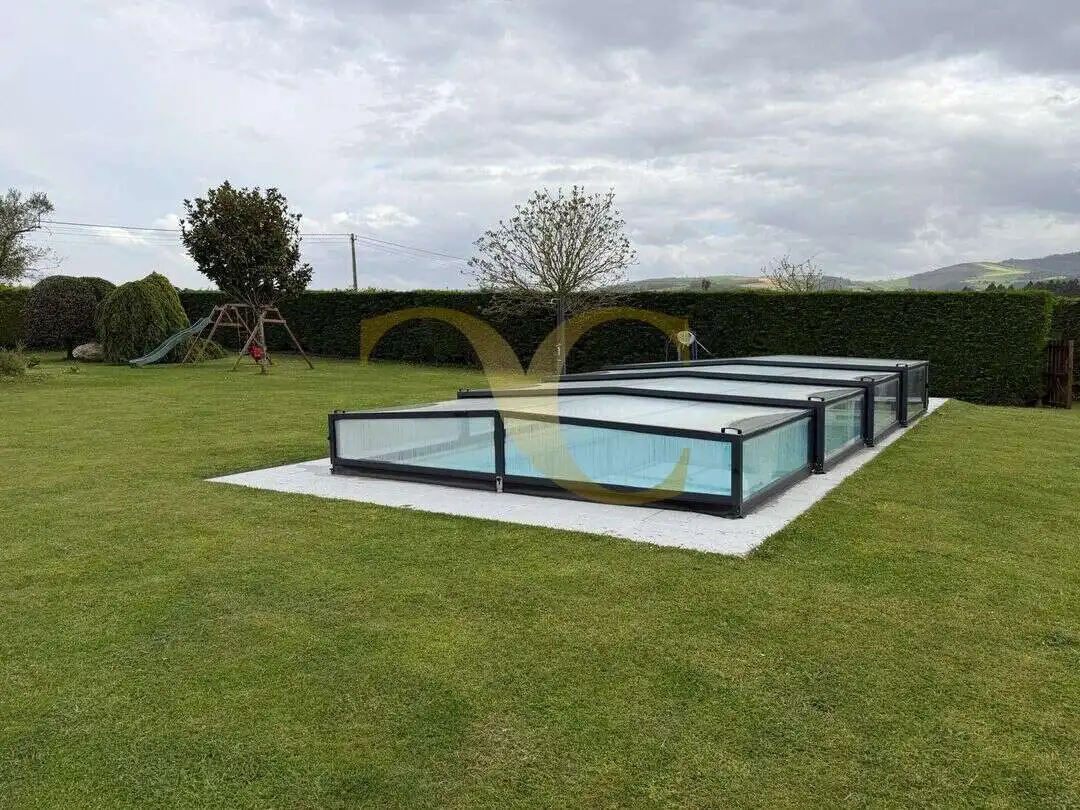 Piscina de Casa o xalet en venda en Tapia de Casariego amb Calefacció, Jardí privat i Terrassa