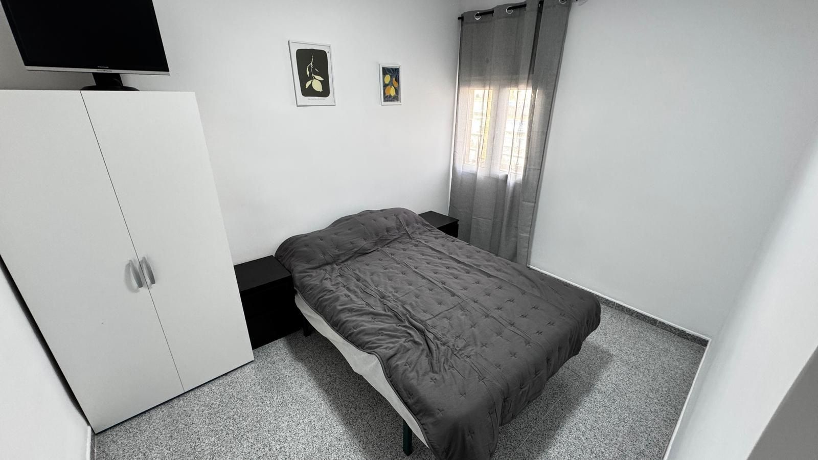 Dormitori de Àtic de lloguer en Alicante / Alacant amb Aire condicionat, Terrassa i Balcó