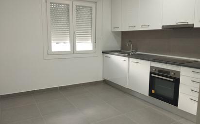 Cuina de Pis en venda en Galdakao amb Calefacció, Terrassa i Moblat