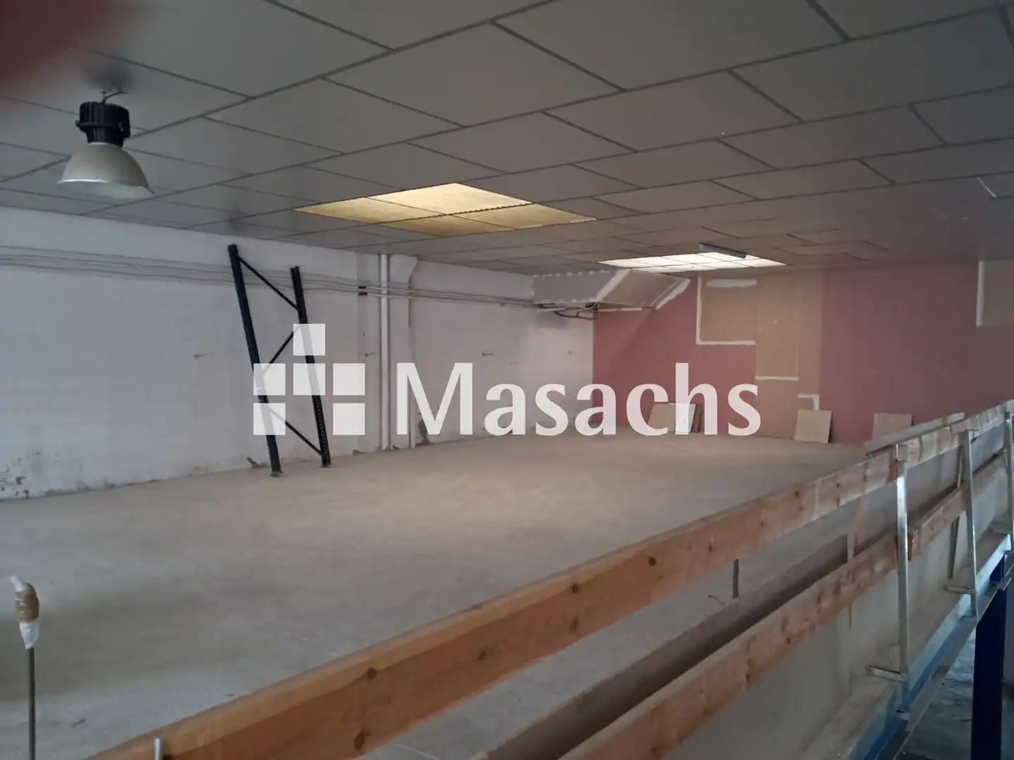 Industrial buildings for rent in Girona