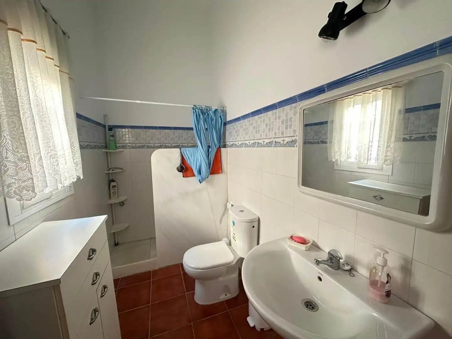 Bany de Casa o xalet en venda en Marchena