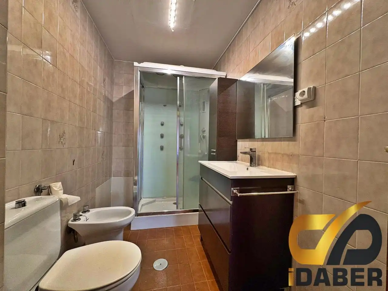 Baño de Piso en venta en Herencia con Aire acondicionado, Calefacción y Terraza