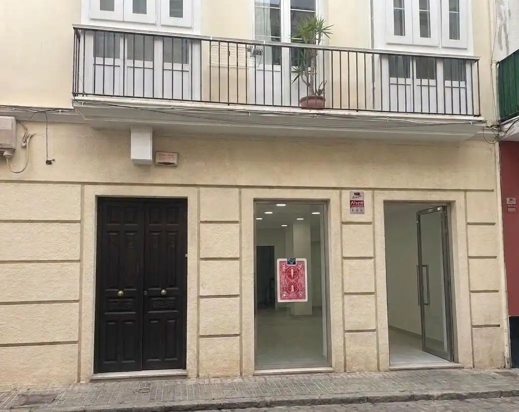 Vista exterior de Pis en venda en El Puerto de Santa María amb Terrassa i Moblat