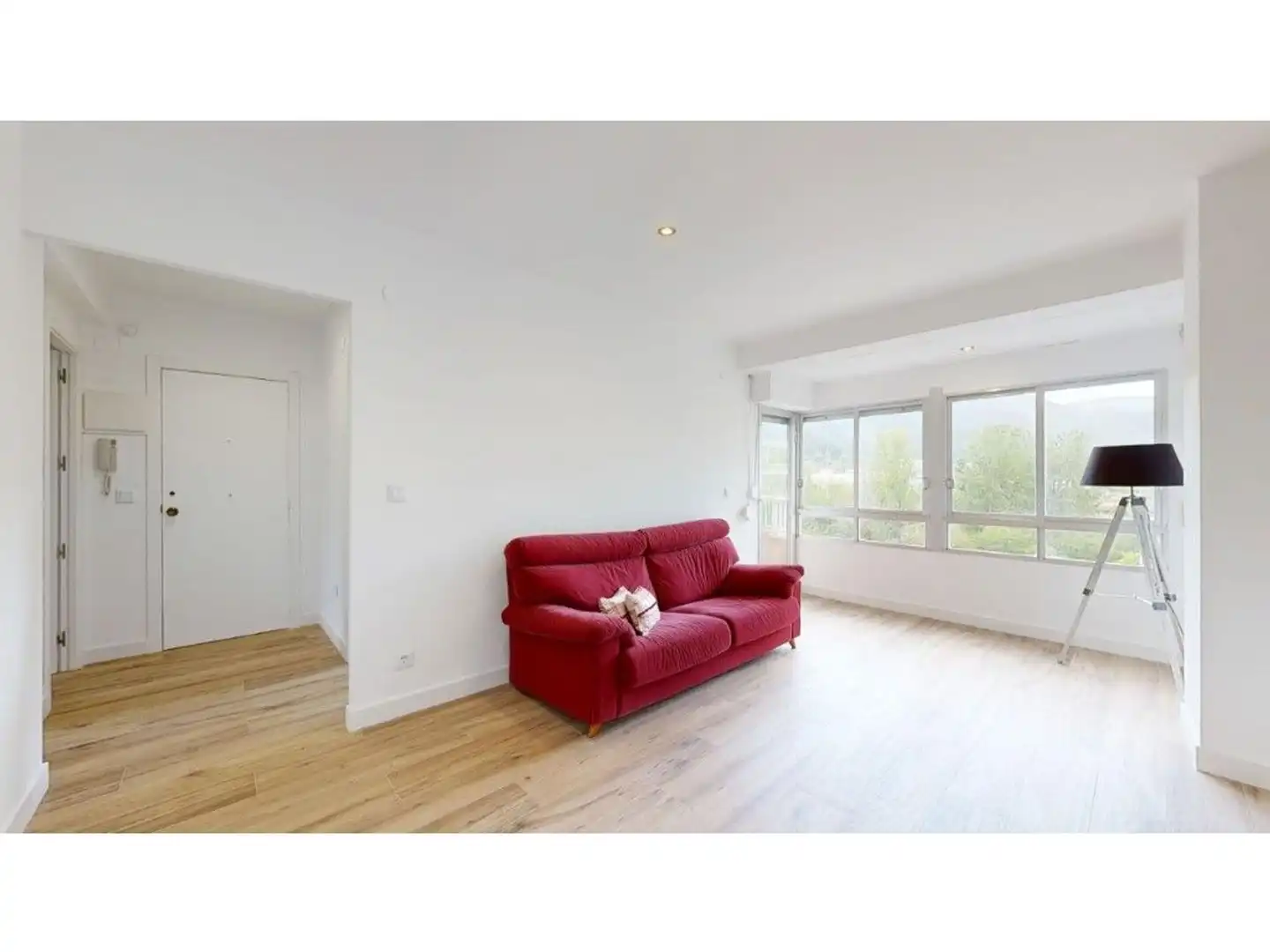 Bedroom of Flat for sale in Montán  with Furnished and Balcony