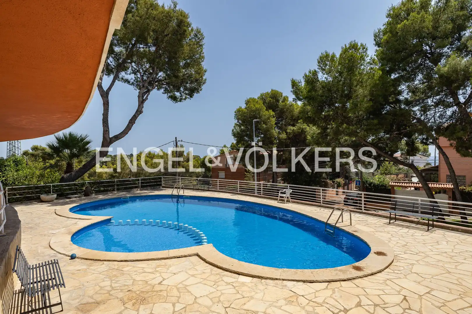 Piscina de Pis en venda en Castelldefels amb Calefacció, Jardí privat i Terrassa