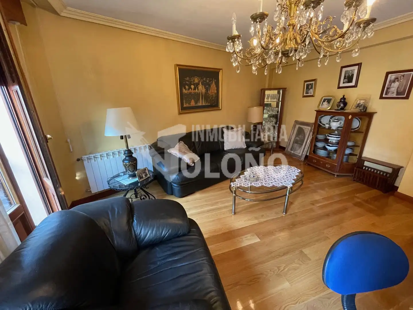 Sala de estar de Casa adosada en venta en San Asensio con Calefacción, Parquet y Trastero