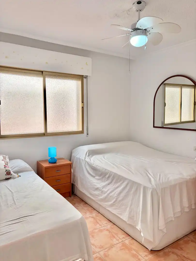 Schlafzimmer von Wohnung zum Verkauf in San Pedro del Pinatar mit Klimaanlage, Terrasse und Möbliert