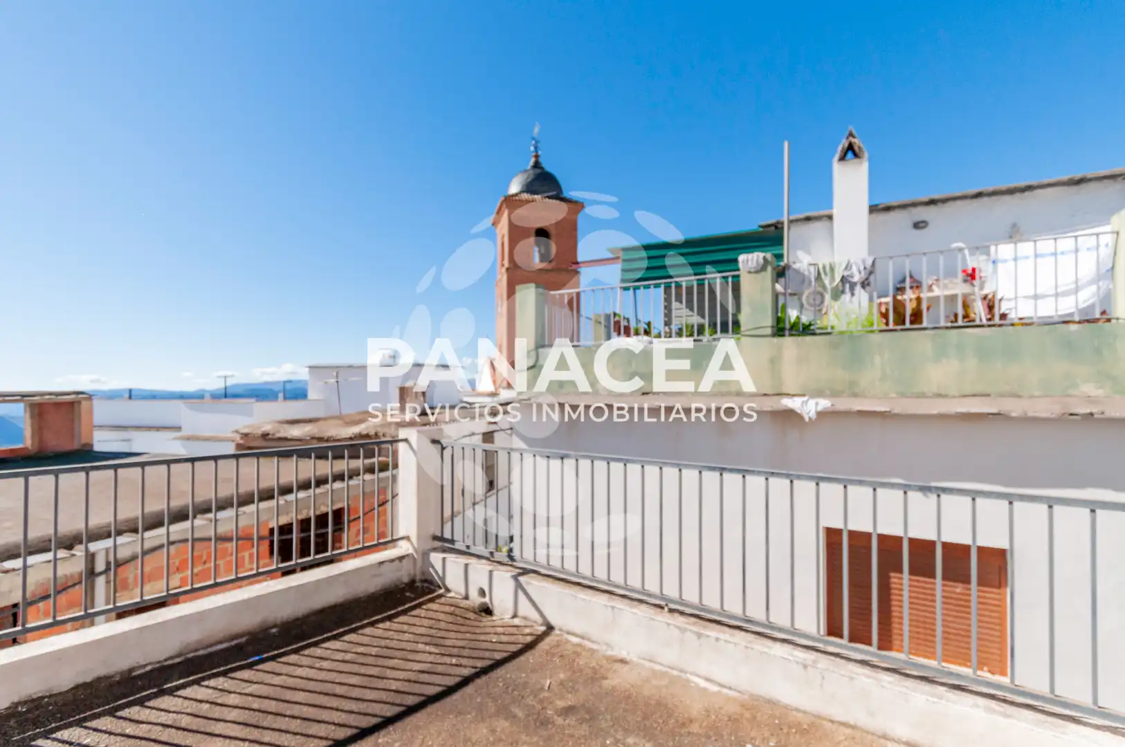 Vista exterior de Casa o chalet en venta en Nevada con Terraza, Amueblado y Lavadora
