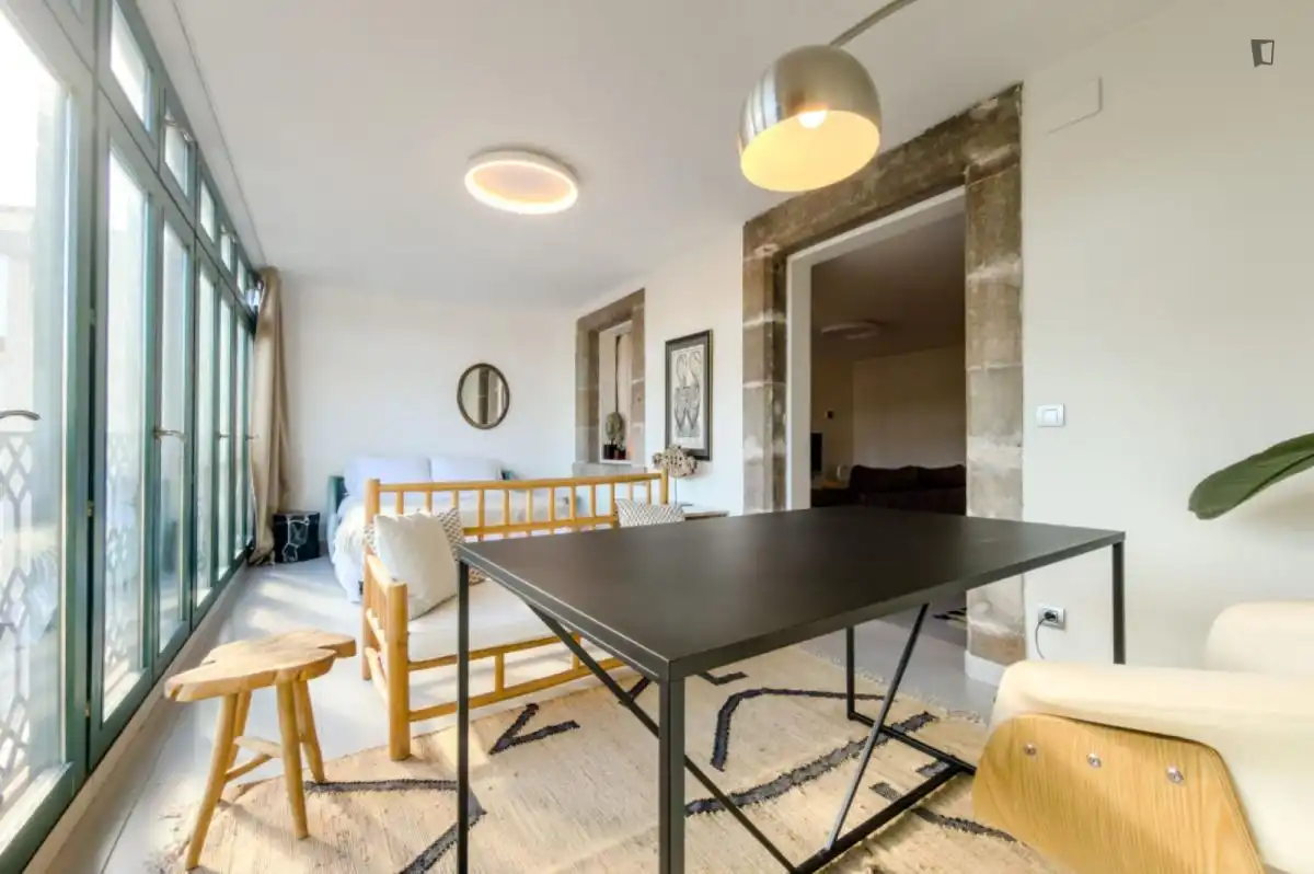 Comedor de Apartamento de alquiler en Barcelona con Aire acondicionado, Calefacción y Amueblado