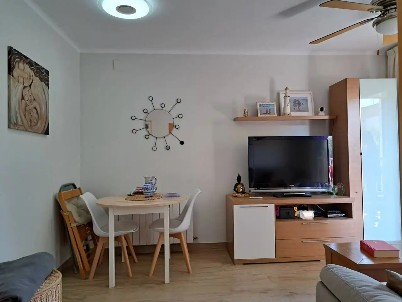 Sala de estar de Piso de alquiler en Vilanova i la Geltrú con Calefacción, Terraza y Amueblado