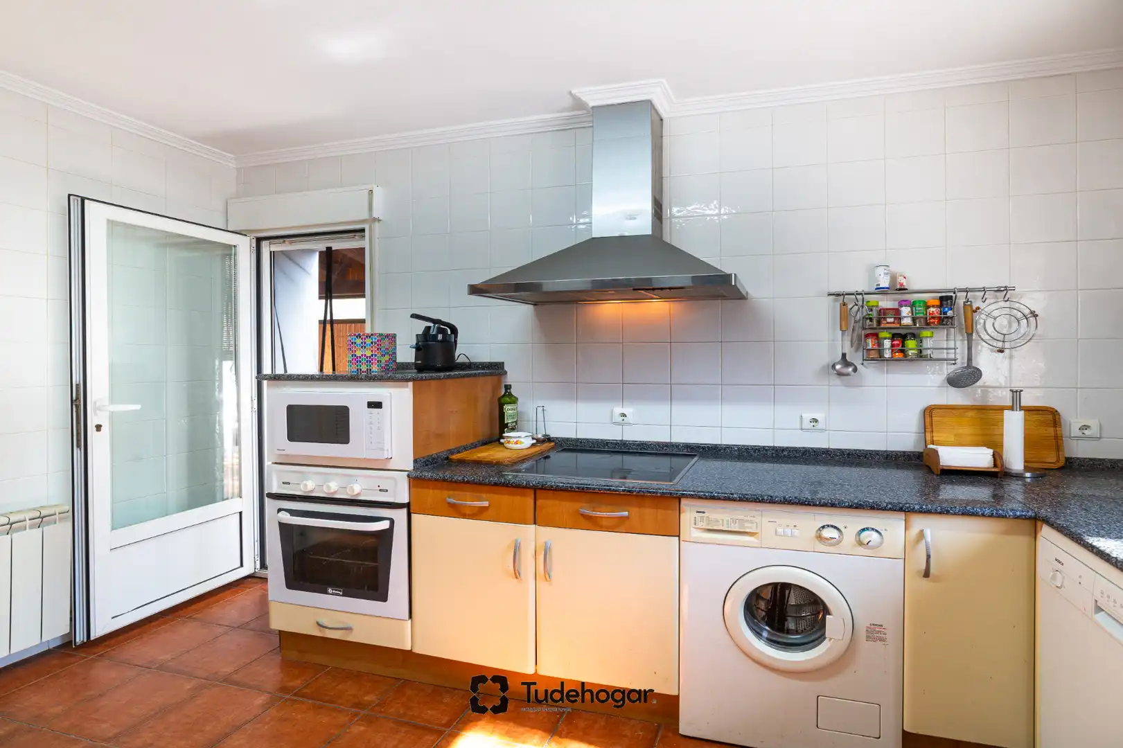 Cocina de Casa o chalet en venta en Tudela de Duero con Calefacción, Jardín privado y Amueblado