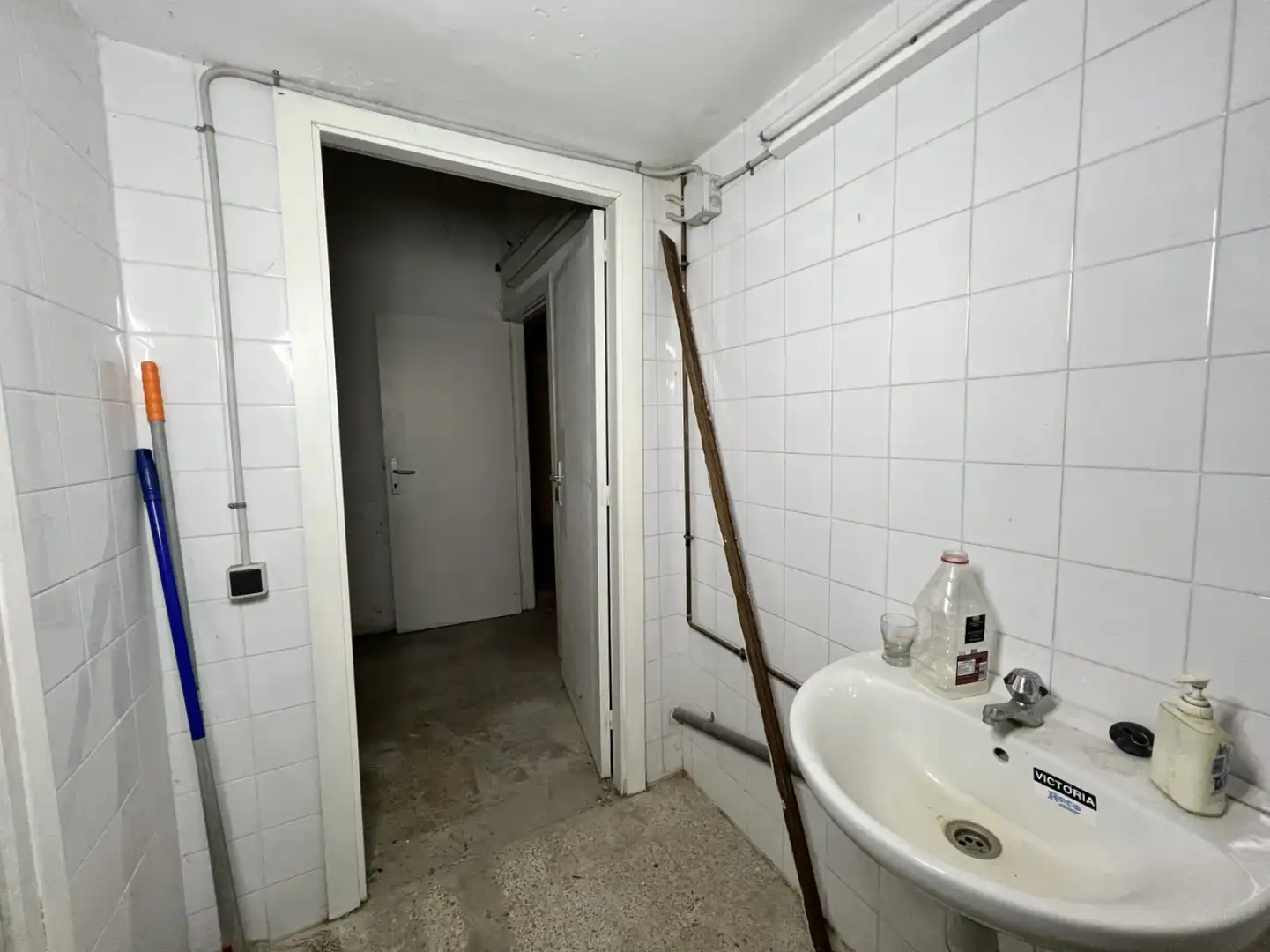 Baño de Local de alquiler en Sant Boi de Llobregat