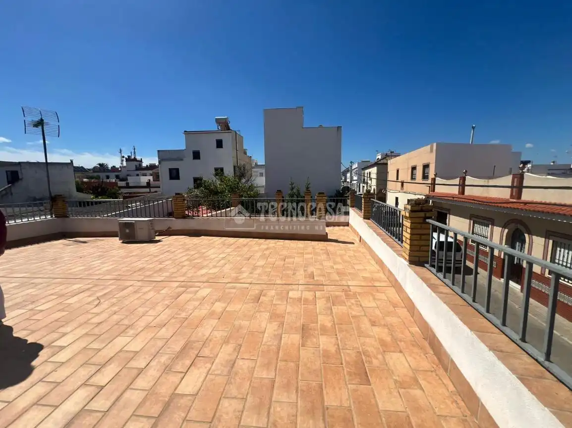 Terrassa de Casa o xalet en venda en Valencina de la Concepción