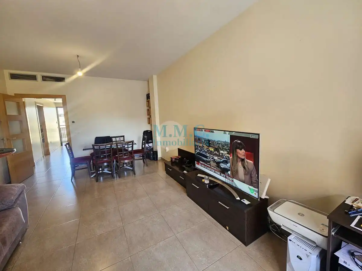 Living room of Flat for sale in Roquetas de Mar  with Air Conditioner, Terrace and Furnished
