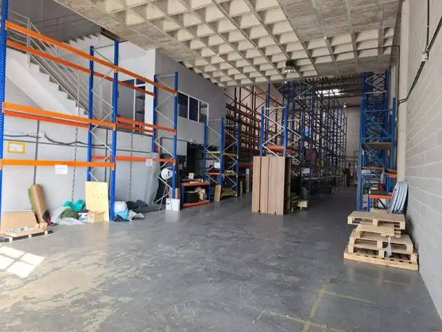 Fabrikhallen zur Miete in Granvia - Mar